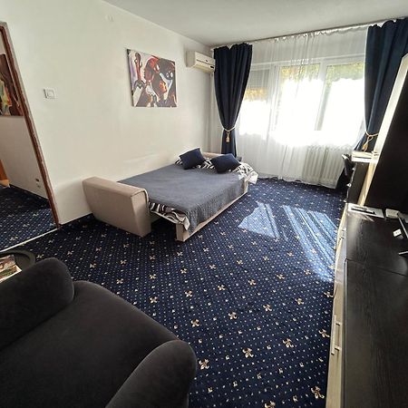 Cozy & Warm Studio บูคาเรสต์ ภายนอก รูปภาพ